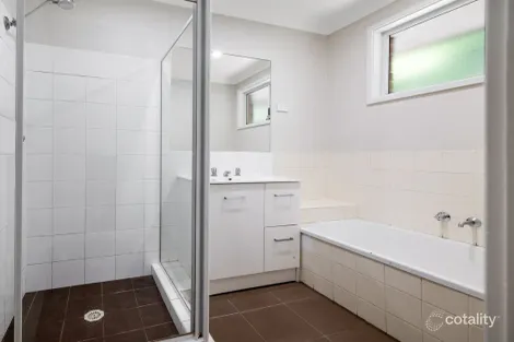 Property photo of 10 Woodland Crescent Narellan NSW 2567