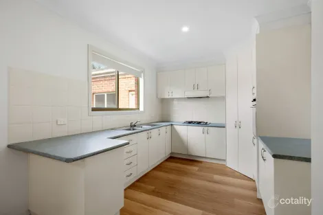 Property photo of 2/6 Oncidium Gardens Keilor Downs VIC 3038