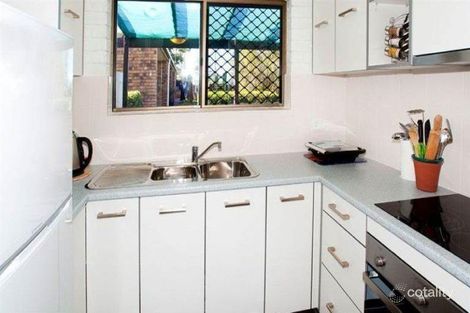 4/1 Rock St, Scarborough, QLD 4020