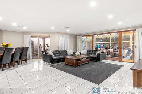 Property photo of 2 Glenburn Drive Hallam VIC 3803