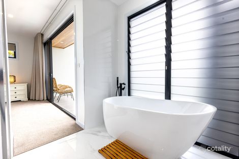 Property photo of 2/20 Delungra Street Broadbeach Waters QLD 4218