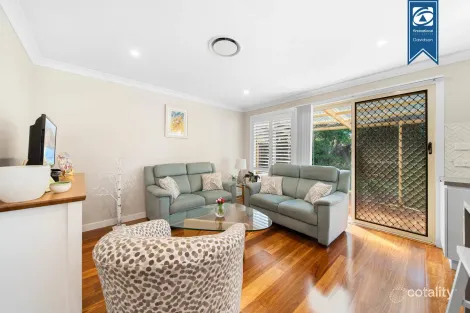 Property photo of 9 Kew Gardens Court Wattle Grove NSW 2173