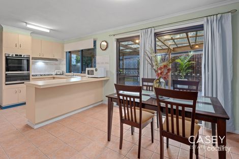 Property photo of 16 Candytuft Close Cranbourne North VIC 3977