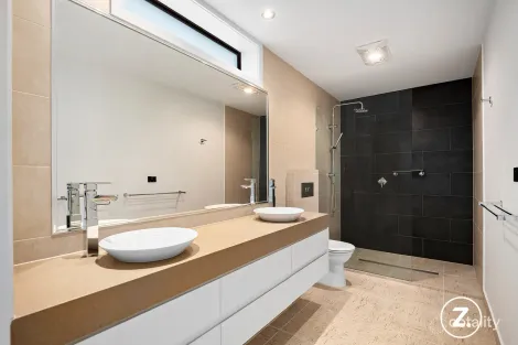 Property photo of 14 Clearwater Close Mount Martha VIC 3934