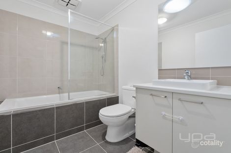 Property photo of 48 Waterbird Circuit Weir Views VIC 3338