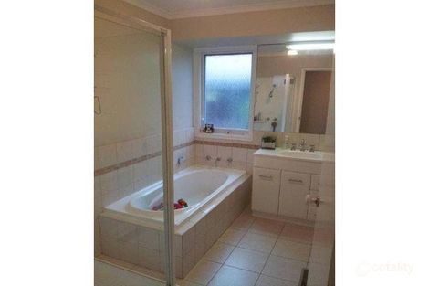 Property photo of 43 Hood Crescent Sunbury VIC 3429