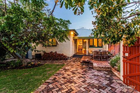 204 Healy Rd, Hamilton Hill, WA 6163