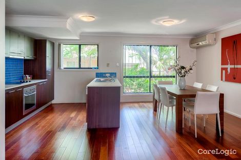 Property photo of 2/30 Taunton Street Annerley QLD 4103