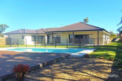 Property photo of 8 Castaway Close Bargara QLD 4670