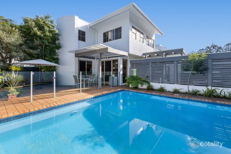 Property photo of 2116 South Shields Drive Benowa QLD 4217