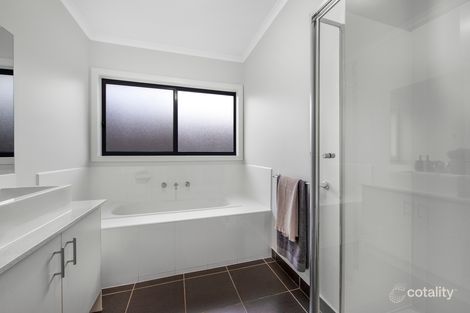 Property photo of 55 Harrison Way Pakenham VIC 3810