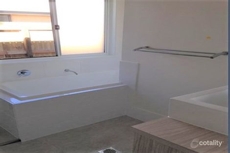 Property photo of 37 Joseph Court Glenella QLD 4740
