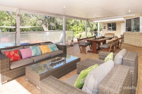 Property photo of 1 Kalgaritch Avenue West Busselton WA 6280