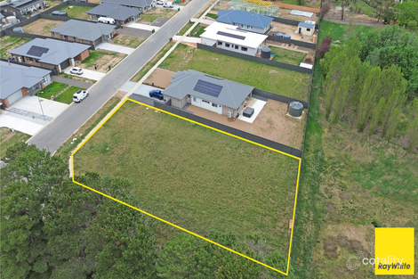 Property photo of 17 Rosella Place Bungendore NSW 2621