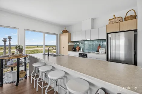 Property photo of 9 Martin Road Hindmarsh Island SA 5214