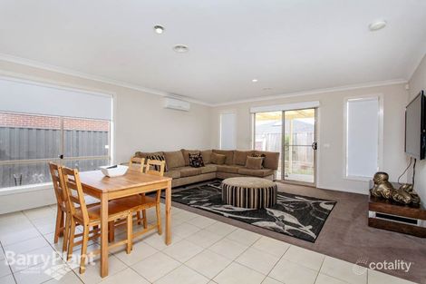 Property photo of 2 Montview Place Brookfield VIC 3338