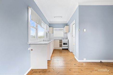 52 OURRINGO ST, BUDGEWOI, NSW 2262