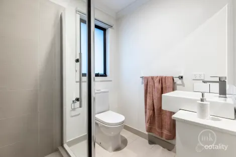 Property photo of 1/43 Main Road Lower Plenty VIC 3093