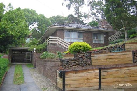 Property photo of 2 Mada Close Greensborough VIC 3088