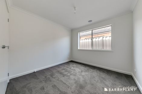 Property photo of 9 Woodlet Place Pakenham VIC 3810