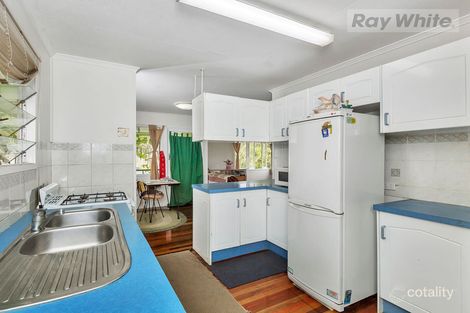 Property photo of 11 Dorricott Crescent Goodna QLD 4300