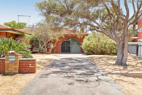 34b Owen Rd, Hamilton Hill, WA 6163