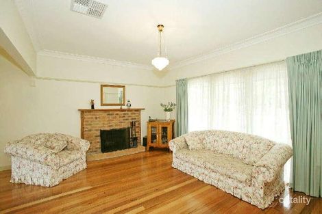 Property photo of 35 Halliday Street Mount Waverley VIC 3149