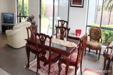 Property photo of 9 Melzak Way Berwick VIC 3806