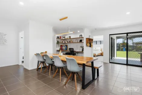 Property photo of 6 Spinnaker Drive Mulambin QLD 4703