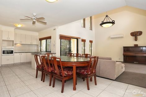 Property photo of 2/12 College Avenue Southport QLD 4215
