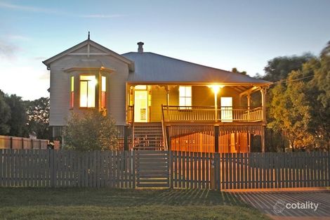 15 Eileen St, Booval, QLD 4304