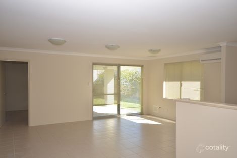 Property photo of 11 Positano Crescent Yangebup WA 6164