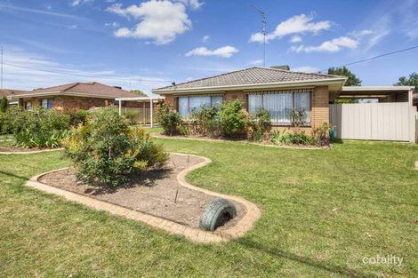 17 Anthony Cres, Sebastopol, VIC 3356