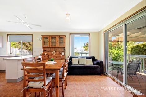 Property photo of 29 Gavin Way Lake Haven NSW 2263