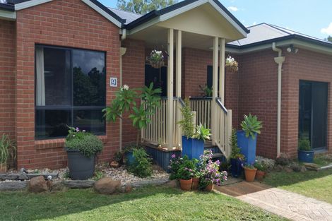 9 Russell St, Helidon, QLD 4344