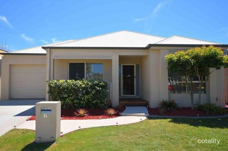 Property photo of 5 Saint Lucia Crescent Parrearra QLD 4575
