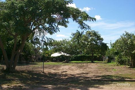 17 Tenth Ave, Home Hill, QLD 4806