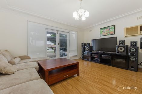 Property photo of 13 Avondale Avenue St Albans VIC 3021