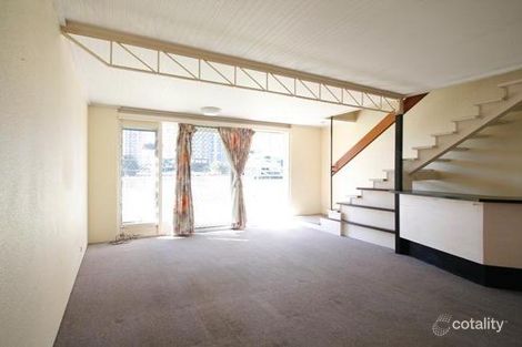 Property photo of 7/29 Tarcoola Crescent Surfers Paradise QLD 4217