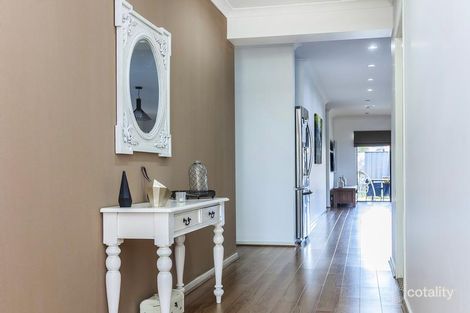 Property photo of 66 Moor Park Drive Craigieburn VIC 3064
