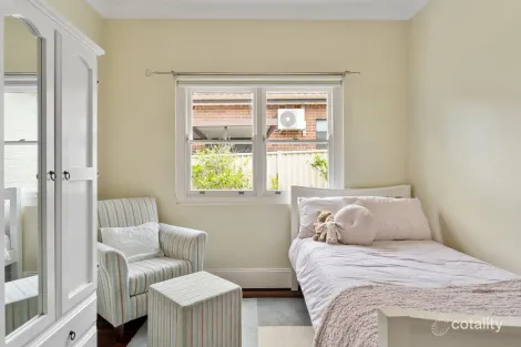 Property photo of 17 Balfour Avenue Caringbah NSW 2229