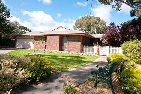 33 Eve Rd, Bellevue Heights, SA 5050