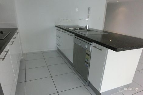 8/161 Marine Pde, Southport, QLD 4215