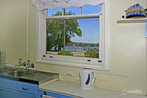 Property photo of 17 Kendall Crescent Burrill Lake NSW 2539