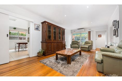 Property photo of 12 Holroyd Avenue St Kilda East VIC 3183