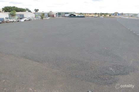 40-42 Industrial Dr, Emerald, QLD 4720