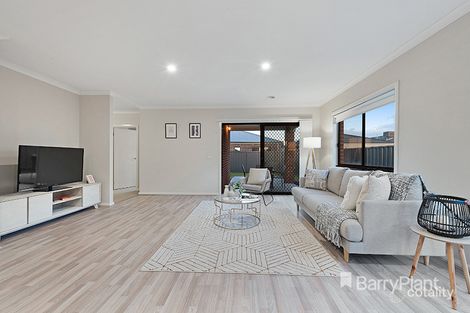 Property photo of 35 Blairmont Crescent Tarneit VIC 3029