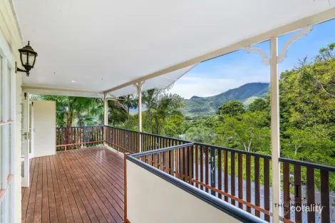 Property photo of 274 Robert Road Bentley Park QLD 4869