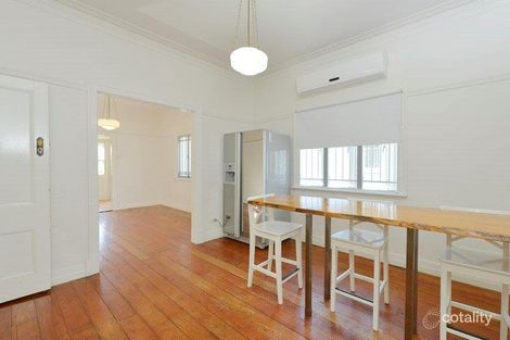 Property photo of 71 Gresham Street East Brisbane QLD 4169