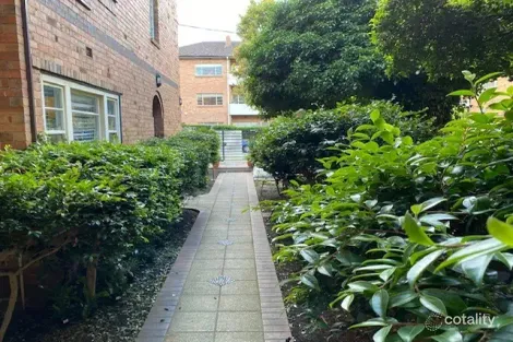 Property photo of 4/35 Eildon Road St Kilda VIC 3182